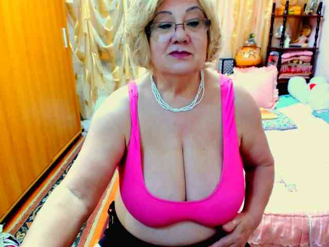 SeductiveMilf webcam