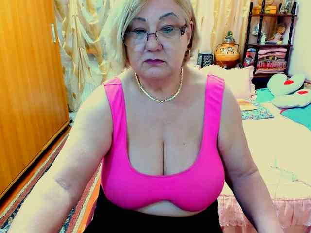 SeductiveMilf webcam
