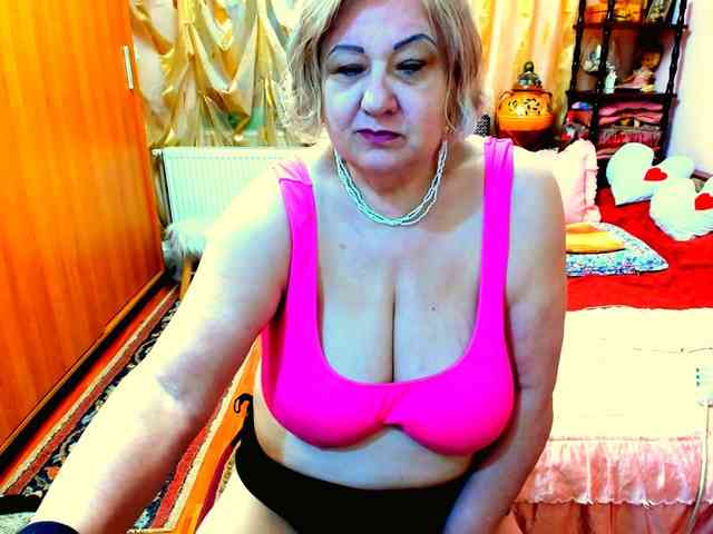 SeductiveMilf webcam