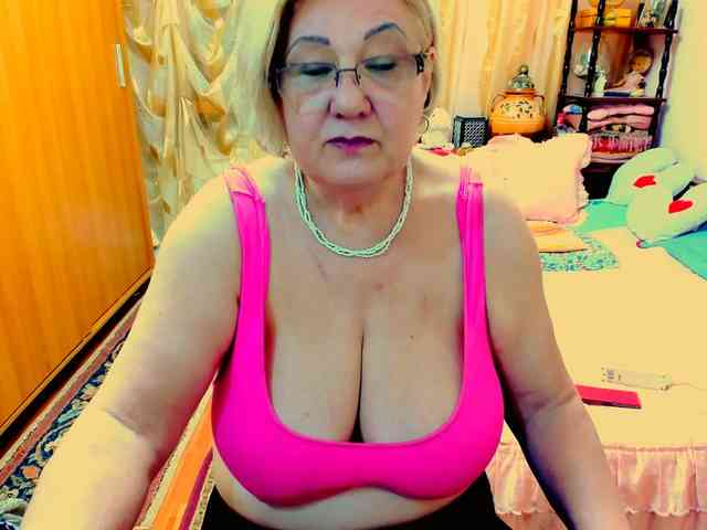 SeductiveMilf webcam