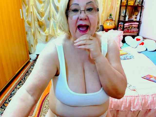 SeductiveMilf webcam