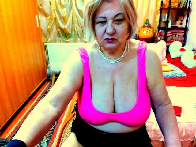 SeductiveMilf webcam