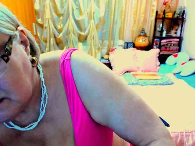 SeductiveMilf webcam