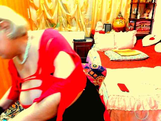 SeductiveMilf webcam