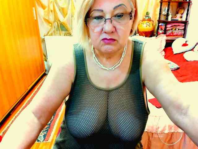 SeductiveMilf webcam
