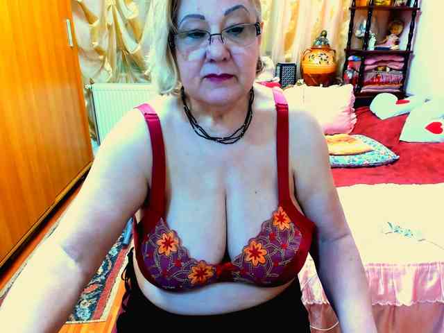 SeductiveMilf webcam