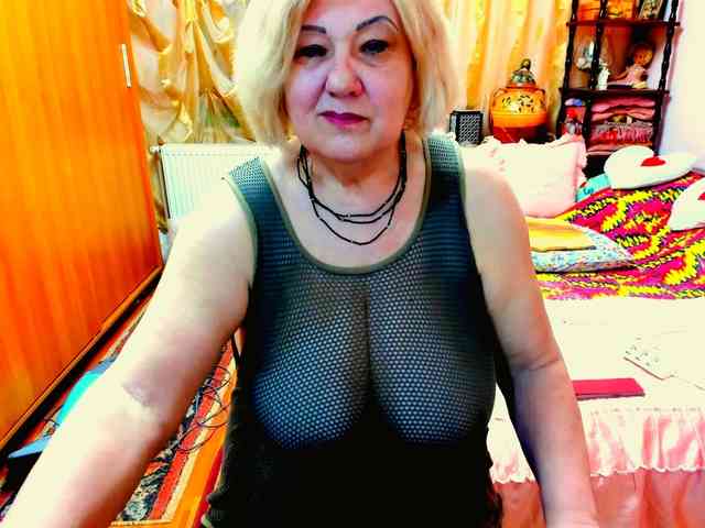 SeductiveMilf webcam