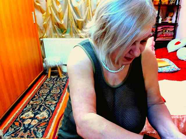 SeductiveMilf webcam