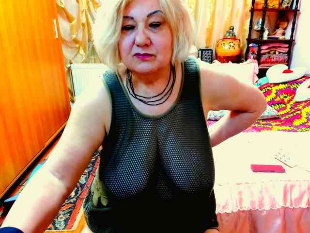 SeductiveMilf webcam