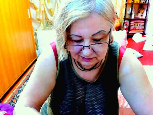 SeductiveMilf webcam