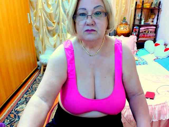 SeductiveMilf webcam
