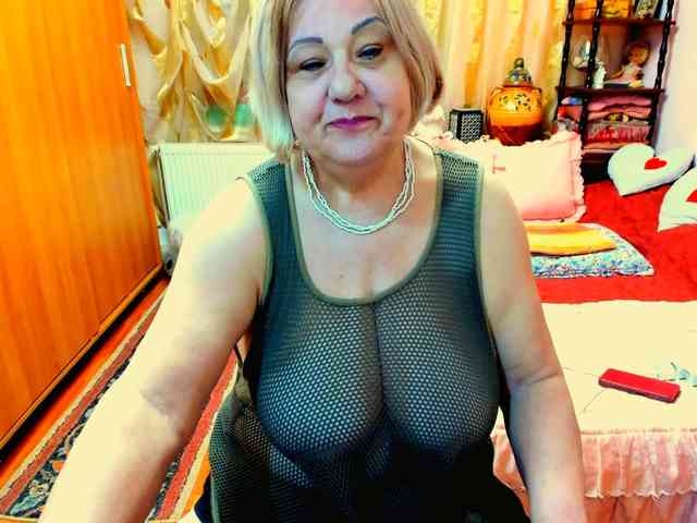 SeductiveMilf webcam