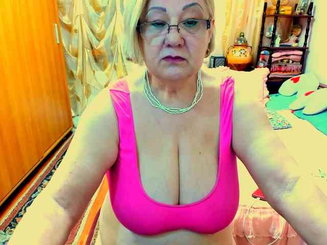 SeductiveMilf webcam