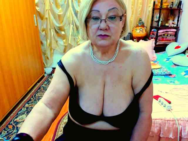 SeductiveMilf webcam