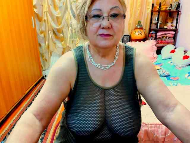 SeductiveMilf webcam