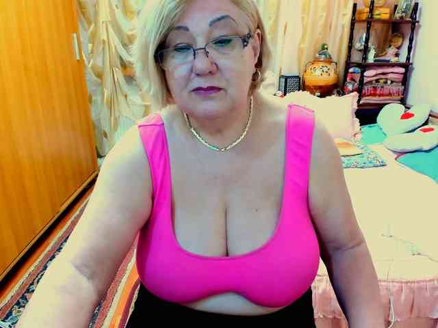 SeductiveMilf webcam