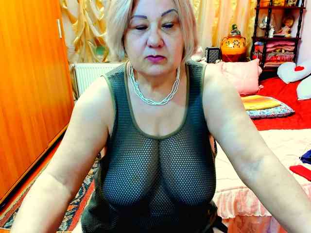 SeductiveMilf webcam