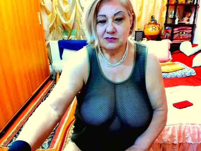 SeductiveMilf webcam