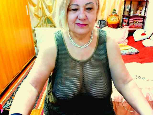SeductiveMilf webcam