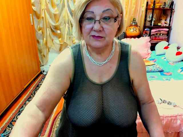 SeductiveMilf webcam