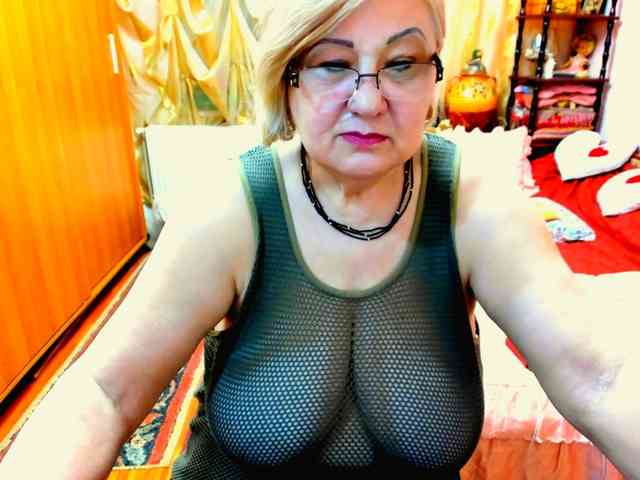 SeductiveMilf webcam