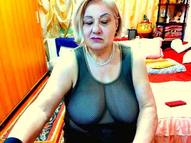 SeductiveMilf webcam