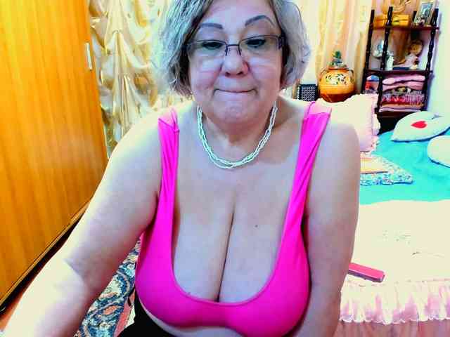 SeductiveMilf webcam