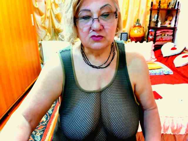 SeductiveMilf webcam