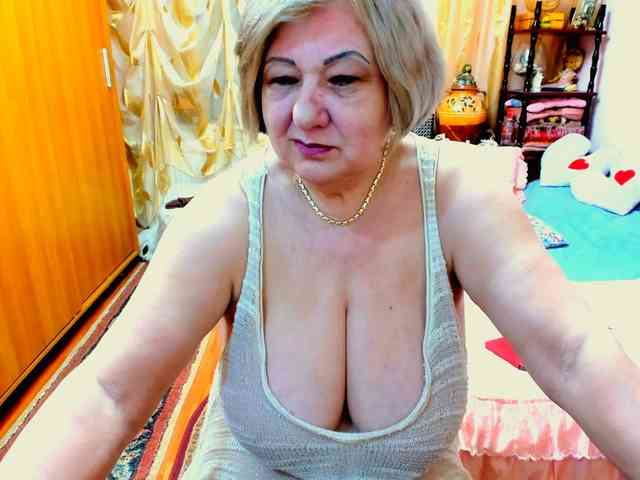 SeductiveMilf webcam