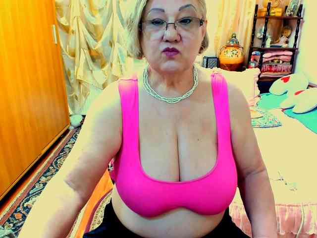 SeductiveMilf webcam