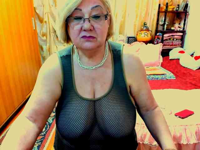 SeductiveMilf webcam