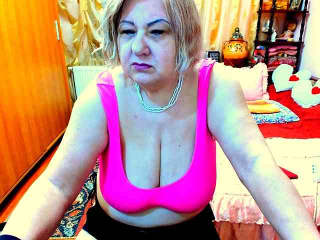 SeductiveMilf webcam