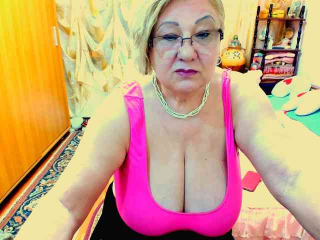 SeductiveMilf webcam