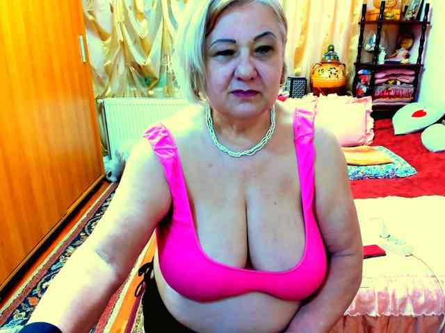 SeductiveMilf webcam