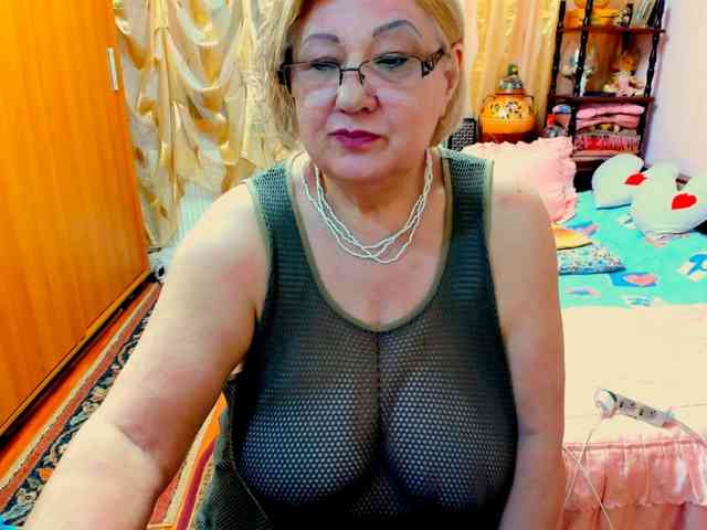 SeductiveMilf webcam