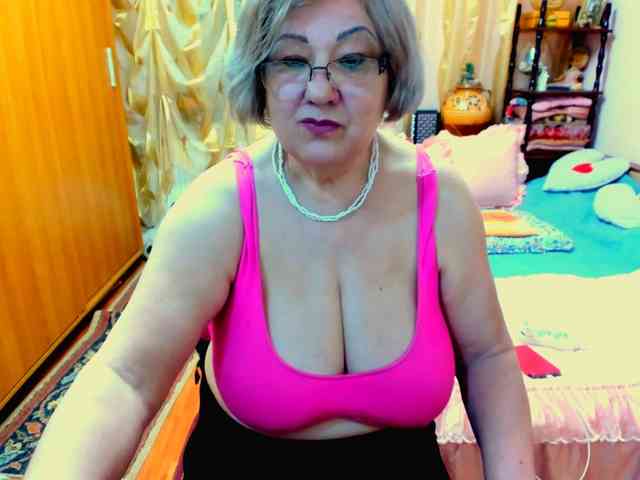 SeductiveMilf webcam
