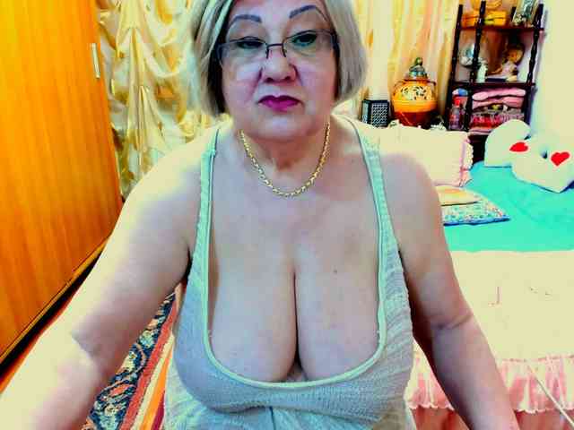 SeductiveMilf webcam