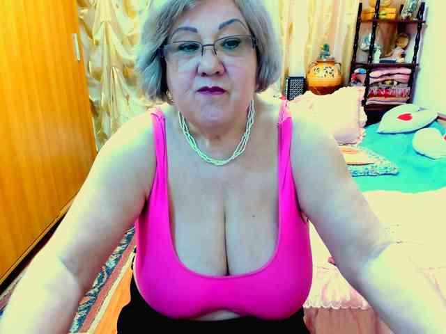 SeductiveMilf webcam