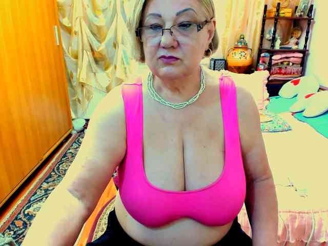 SeductiveMilf webcam