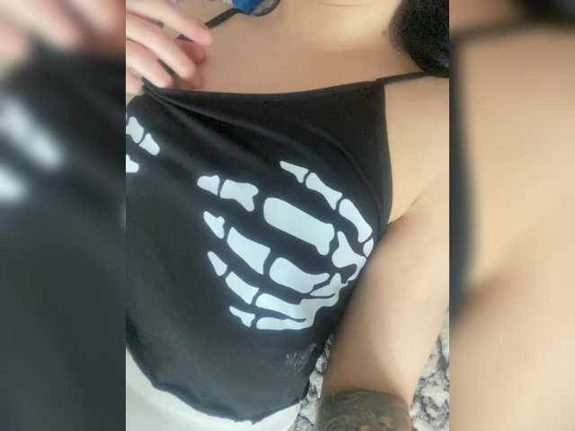 sinfullbe's BongaCams show and profile