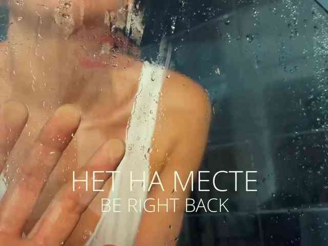 M-A-D-O-N-N-A webcam