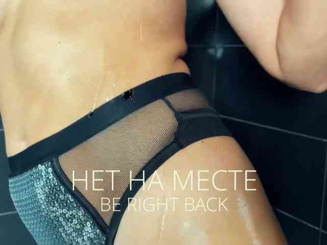 M-A-D-O-N-N-A webcam