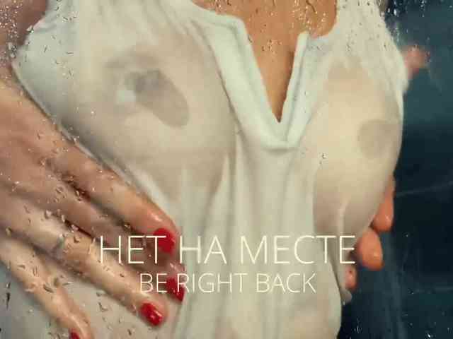 M-A-D-O-N-N-A webcam