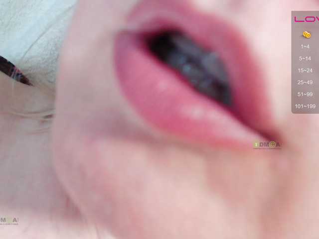 Jeanne-Fetish live cam preview