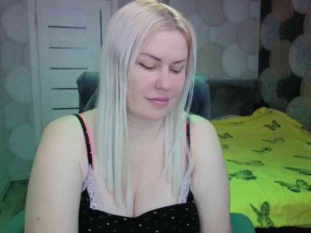 CorrinnaWild bongacams