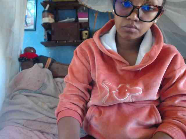pretty-ass webcam