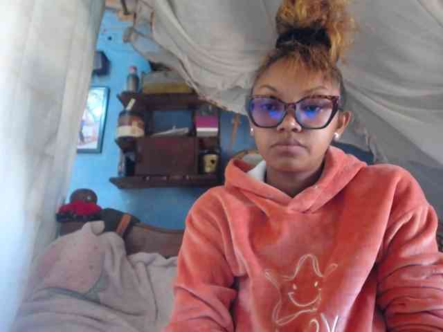 pretty-ass webcam