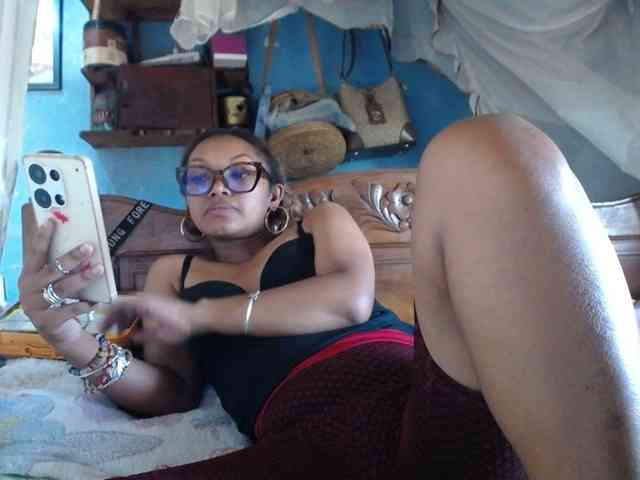 pretty-ass Live Webcam on BongaCams