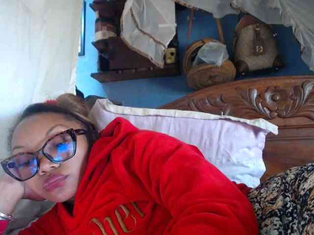 pretty-ass webcam