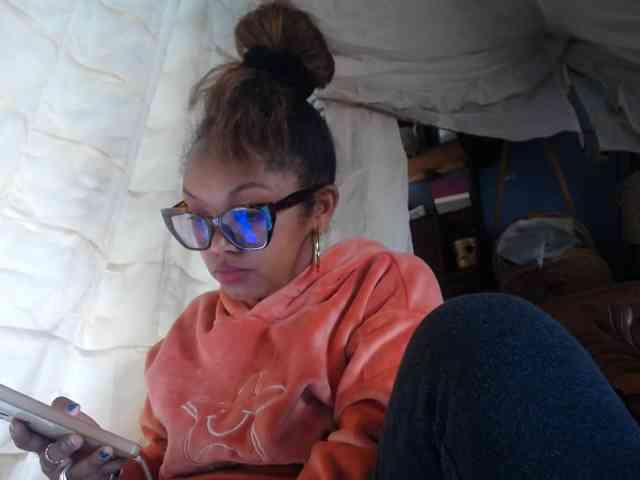 pretty-ass webcam